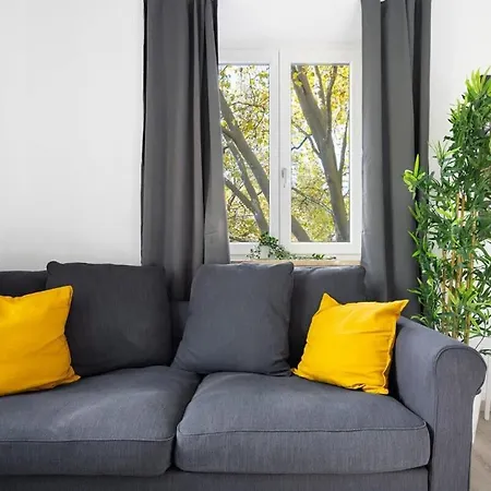 An Der Theresienwiese Apartment Munich